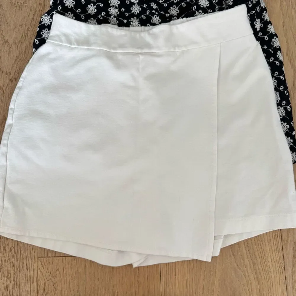 Zara Skirt Skort Bundle Faux Leather Eyelet White Black Size Small Tie Waist